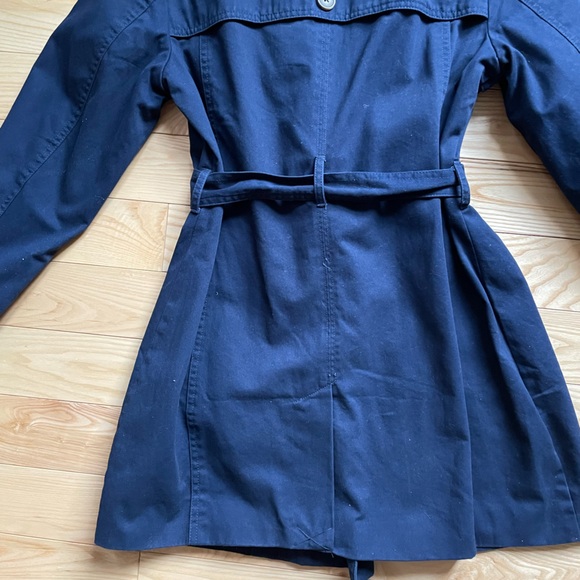NWOT GAP Trench Coat - Picture 5 of 9
